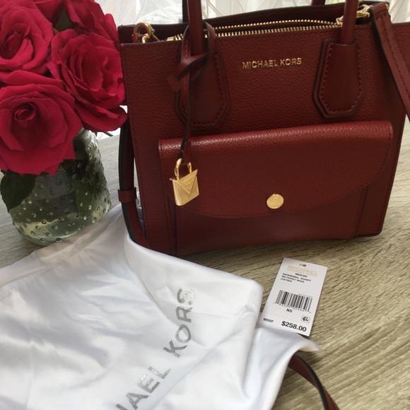 🦚100% Authentic New Michael Kors HandBag Maroon - Picture 1 of 7